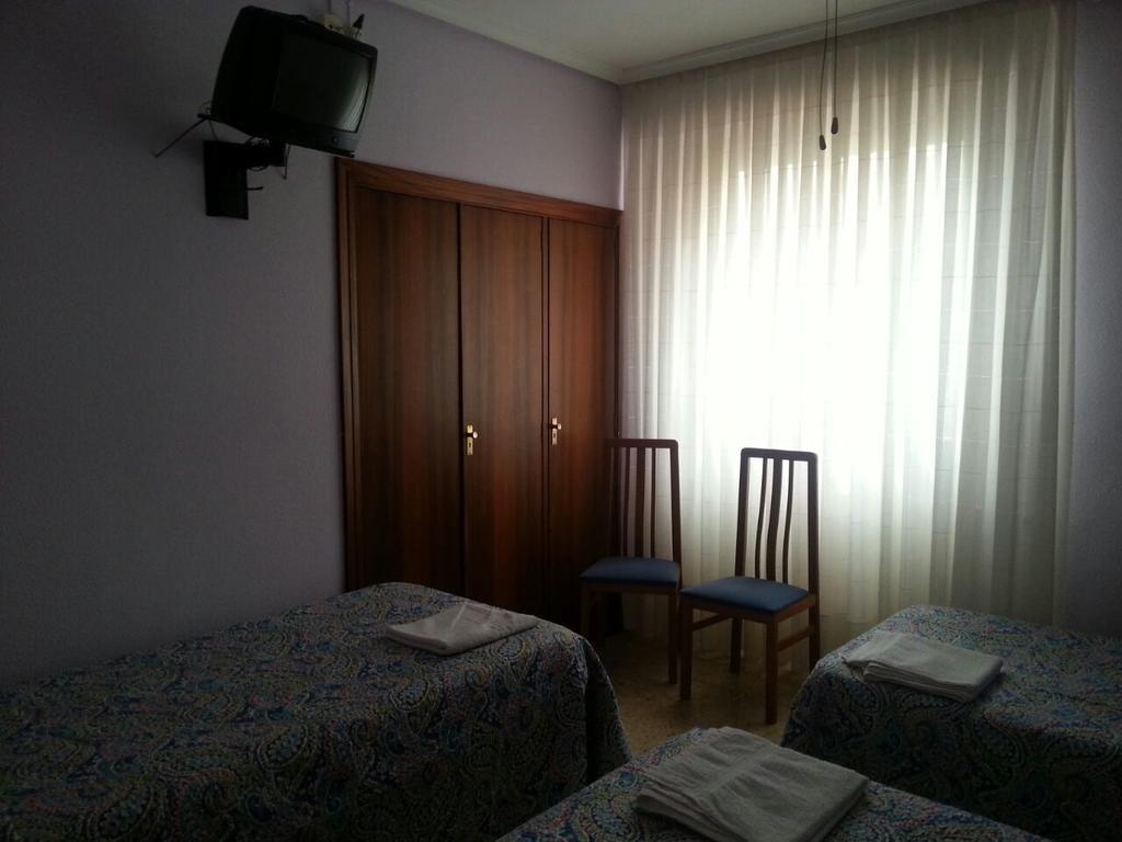 Pension Cinco Villas Логроньо Экстерьер фото